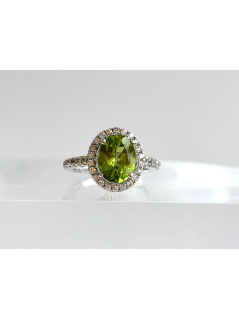 Peridot Gemstone Halo CZ Lined Sterling Silver 925 Vintage Ring - sz 7.25 - Picture 16 of 16